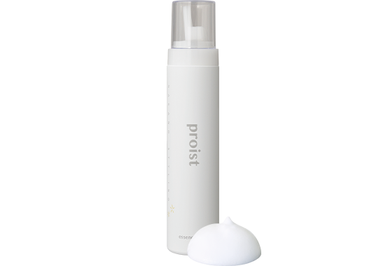 A refined and gorgeous woody floral scent